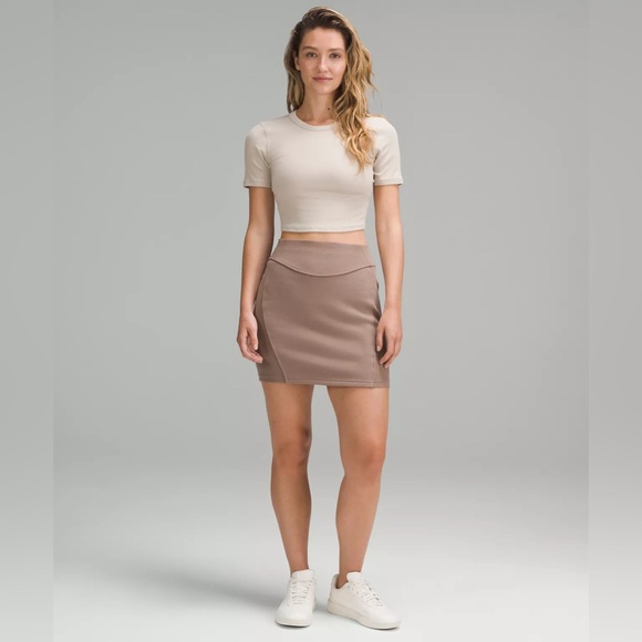 Lululemon Scuba High Rise Mini Skirt - Picture 3 of 15